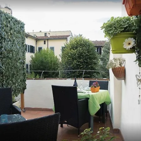 Konukevi Arcobaleno Floransa